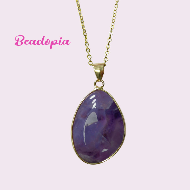 Elegant necklace with golden chain and gem pendant, 9 styles available